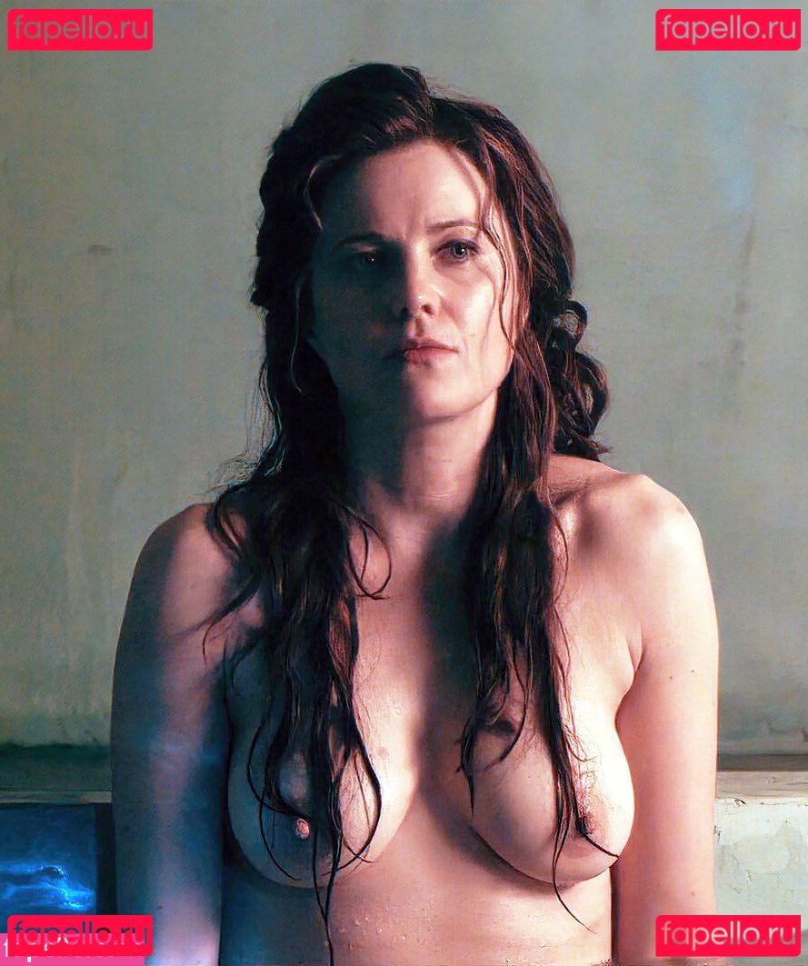 Lucy Lawless / RealLucyLawless Onlyfans Photo Gallery 