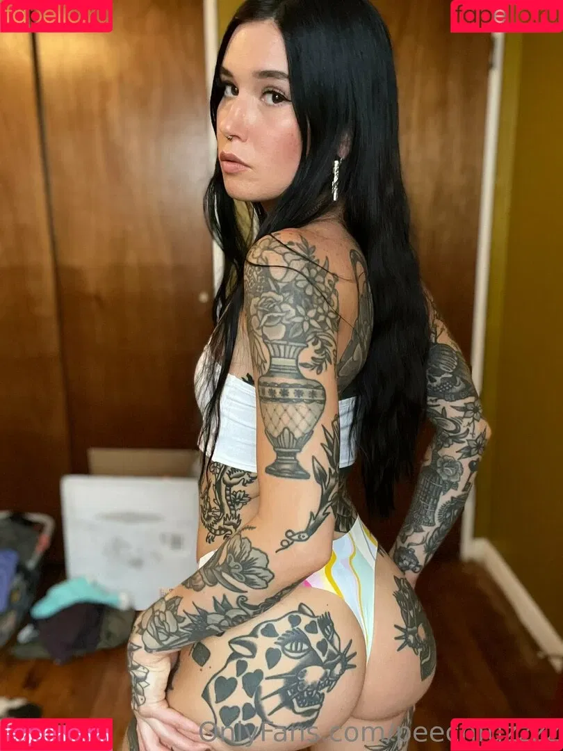 Peechfuzzzz Onlyfans Photo Gallery 