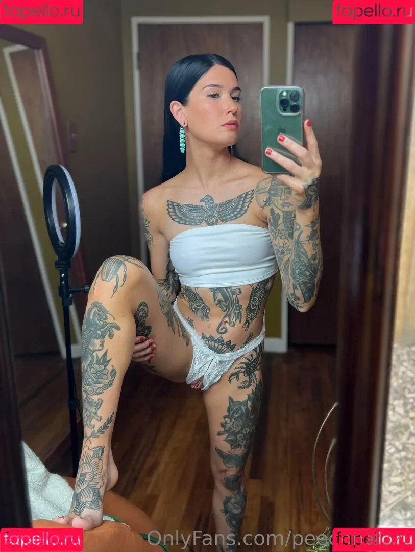 Peechfuzzzz Onlyfans Photo Gallery 