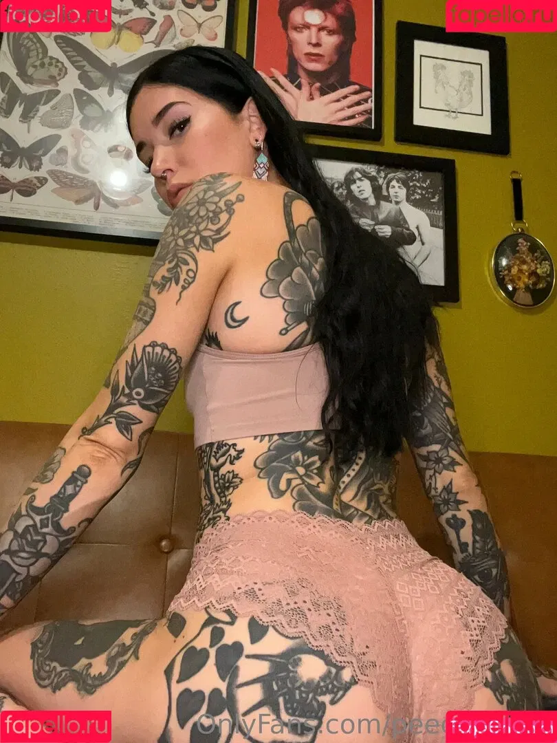 Peechfuzzzz Onlyfans Photo Gallery 