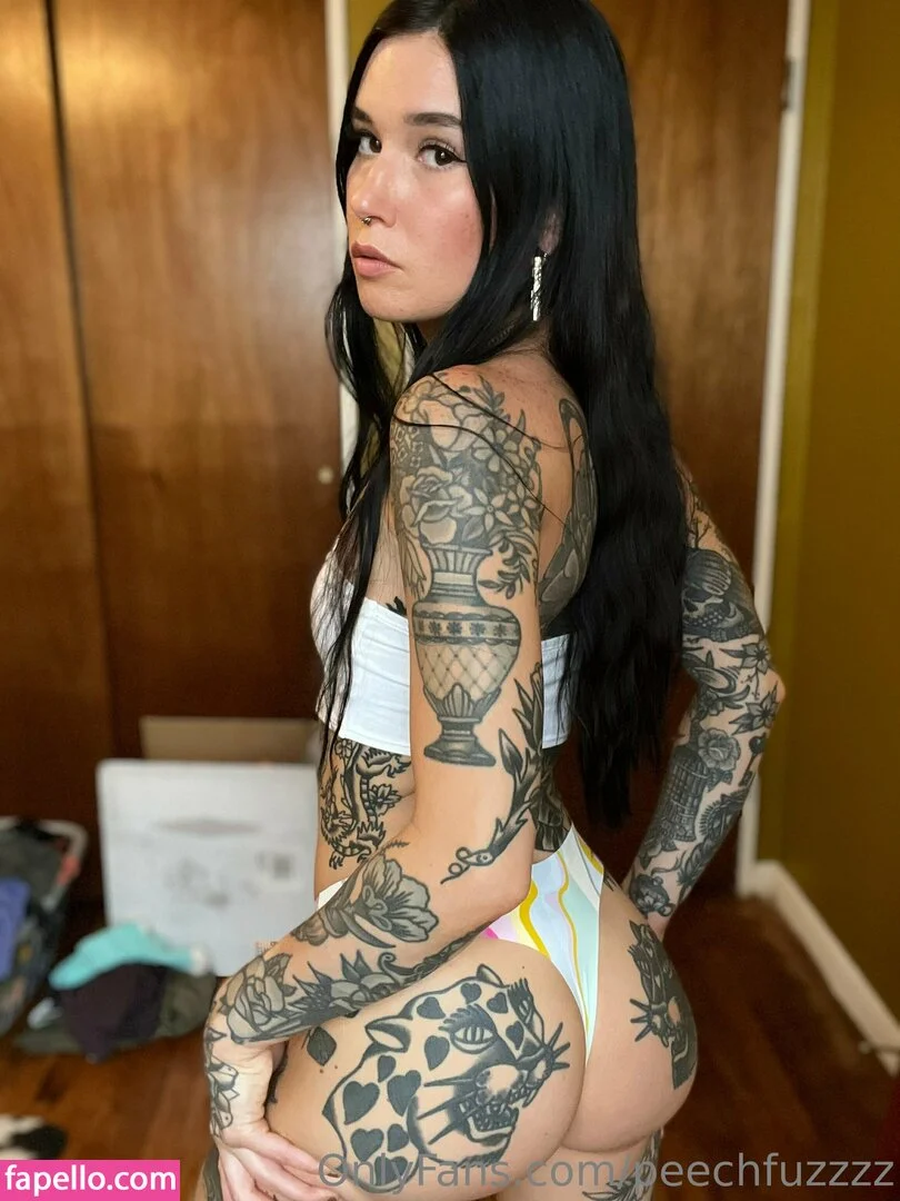 Peechfuzzzz Onlyfans Photo Gallery 