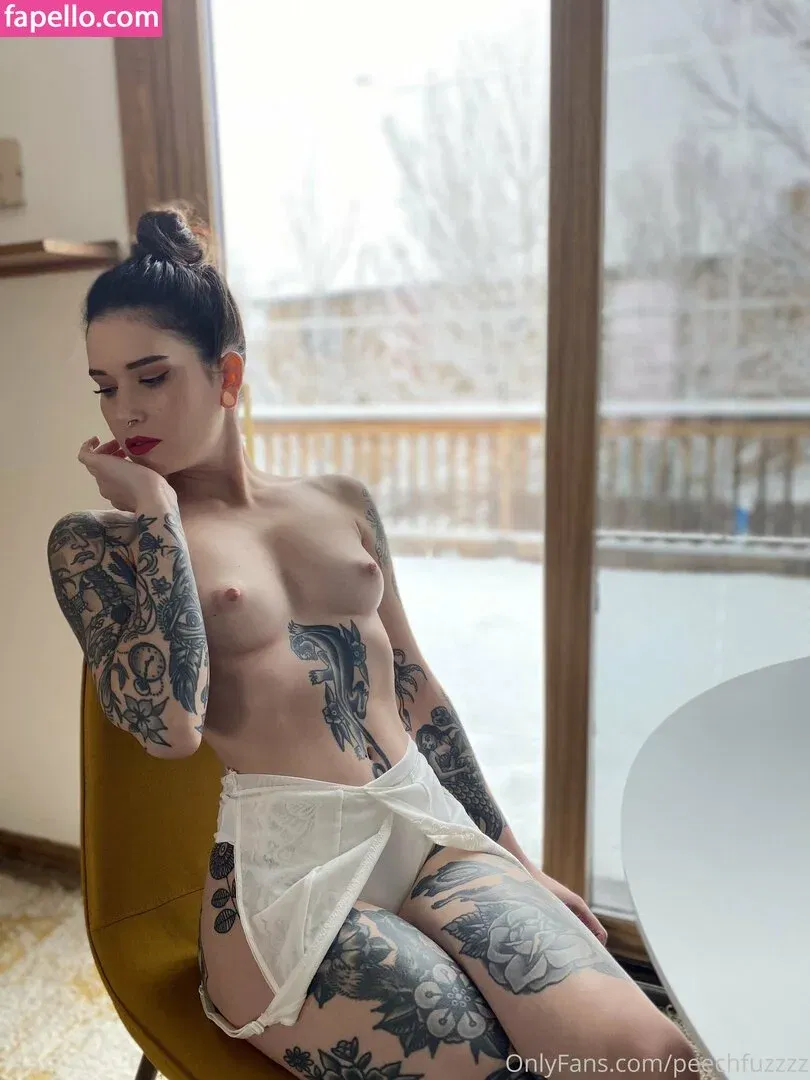 Peechfuzzzz Onlyfans Photo Gallery 