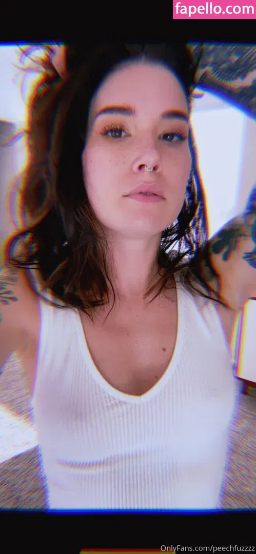 Peechfuzzzz Onlyfans Photo Gallery 
