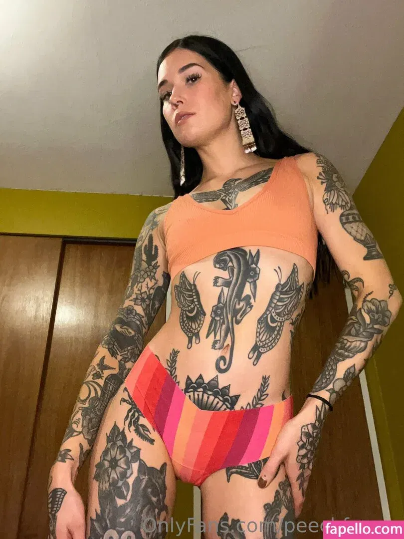 Peechfuzzzz Onlyfans Photo Gallery 