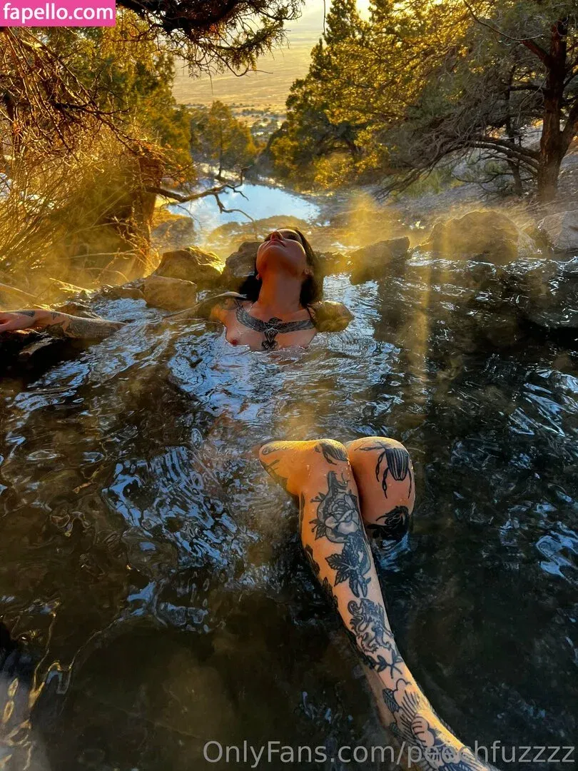 Peechfuzzzz Onlyfans Photo Gallery 