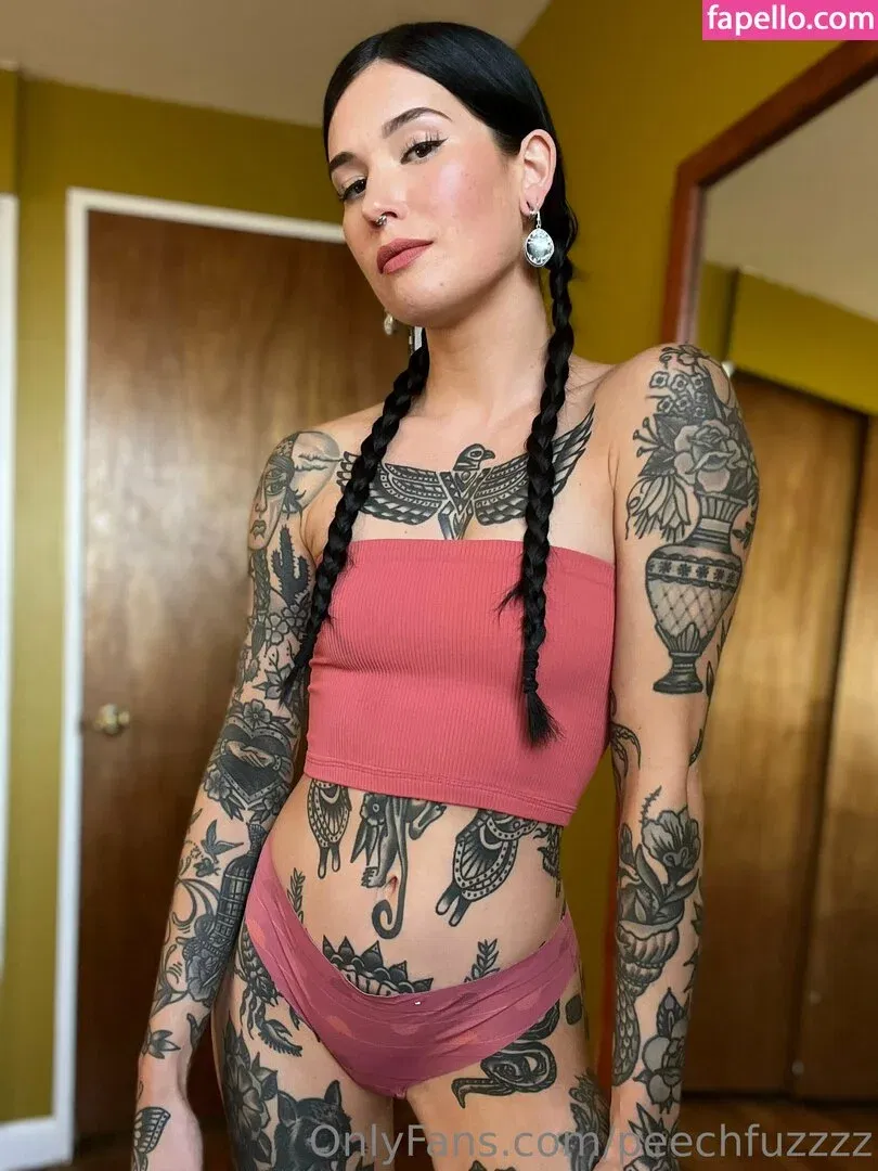 Peechfuzzzz Onlyfans Photo Gallery 