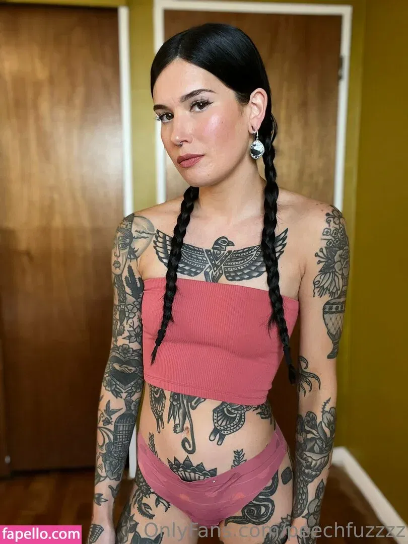 Peechfuzzzz Onlyfans Photo Gallery 