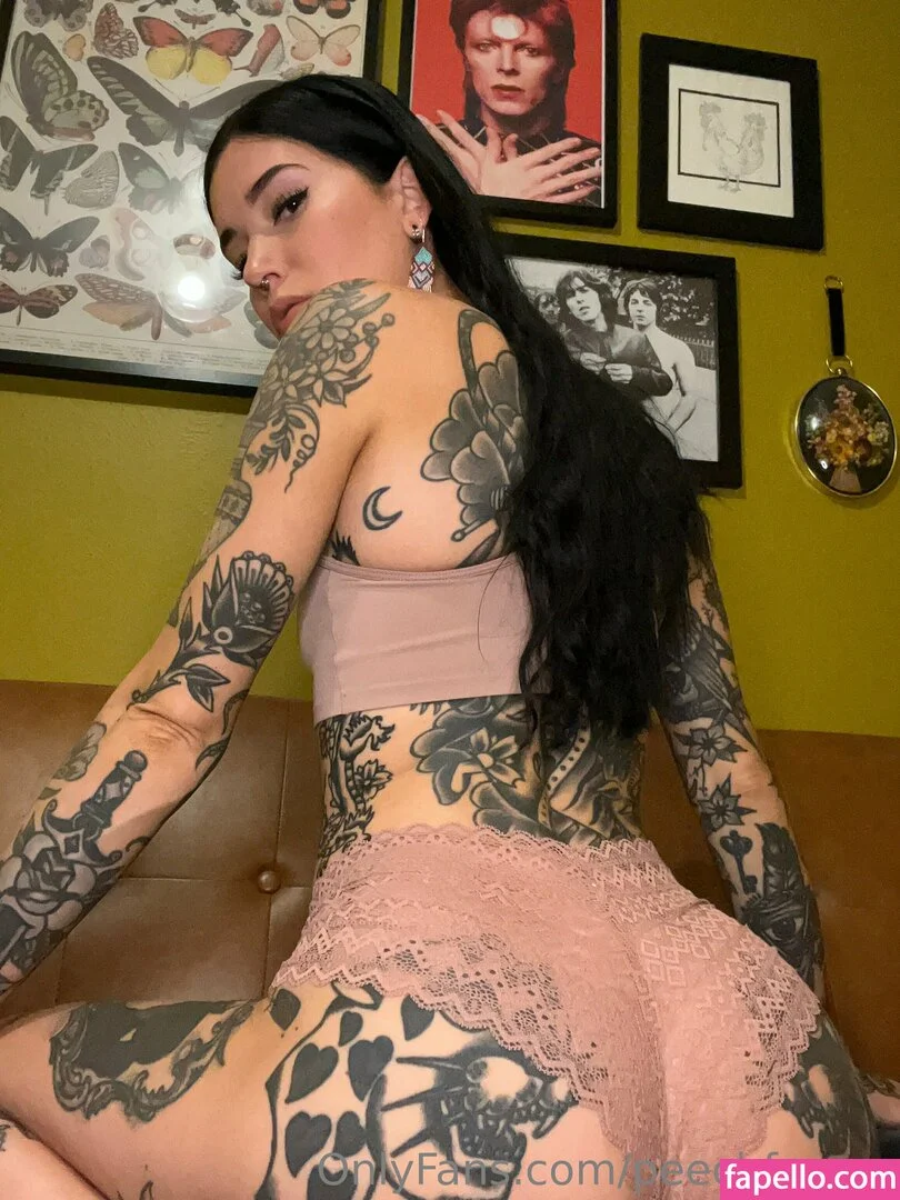 Peechfuzzzz Onlyfans Photo Gallery 