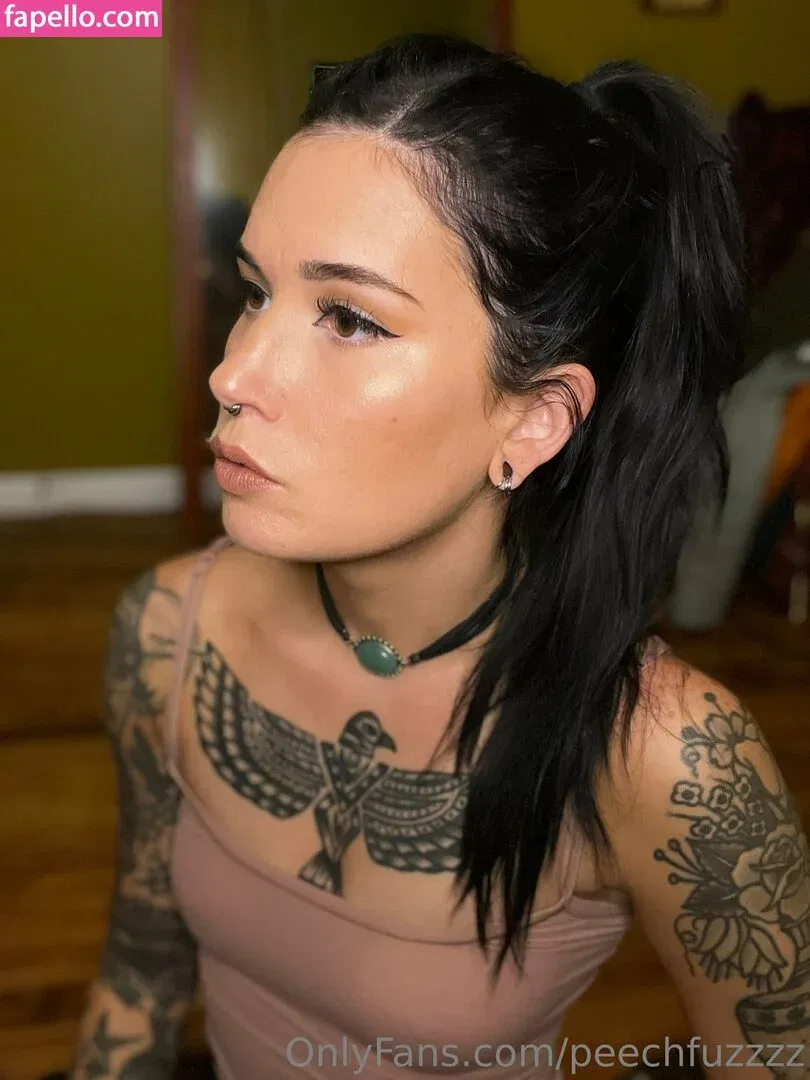 Peechfuzzzz Onlyfans Photo Gallery 