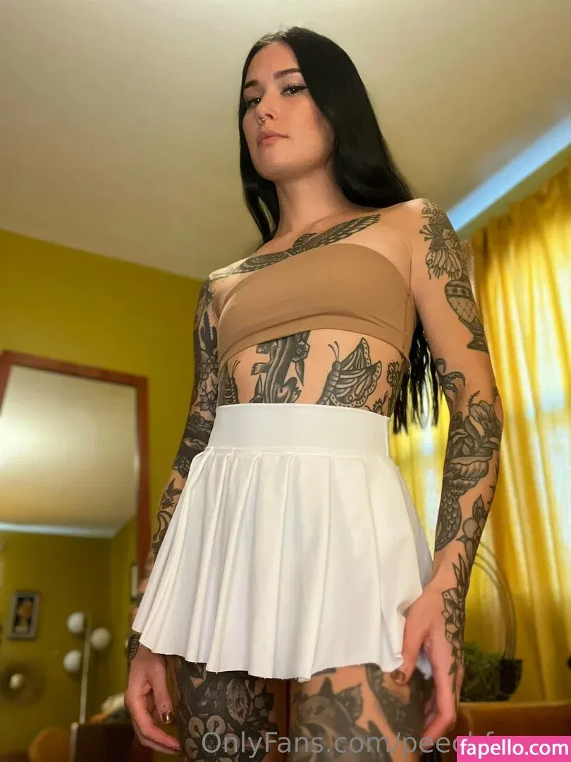 Peechfuzzzz Onlyfans Photo Gallery 