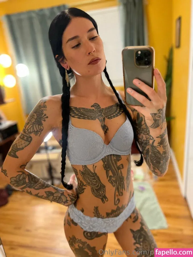 Peechfuzzzz Onlyfans Photo Gallery 