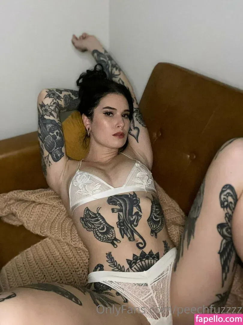 Peechfuzzzz Onlyfans Photo Gallery 