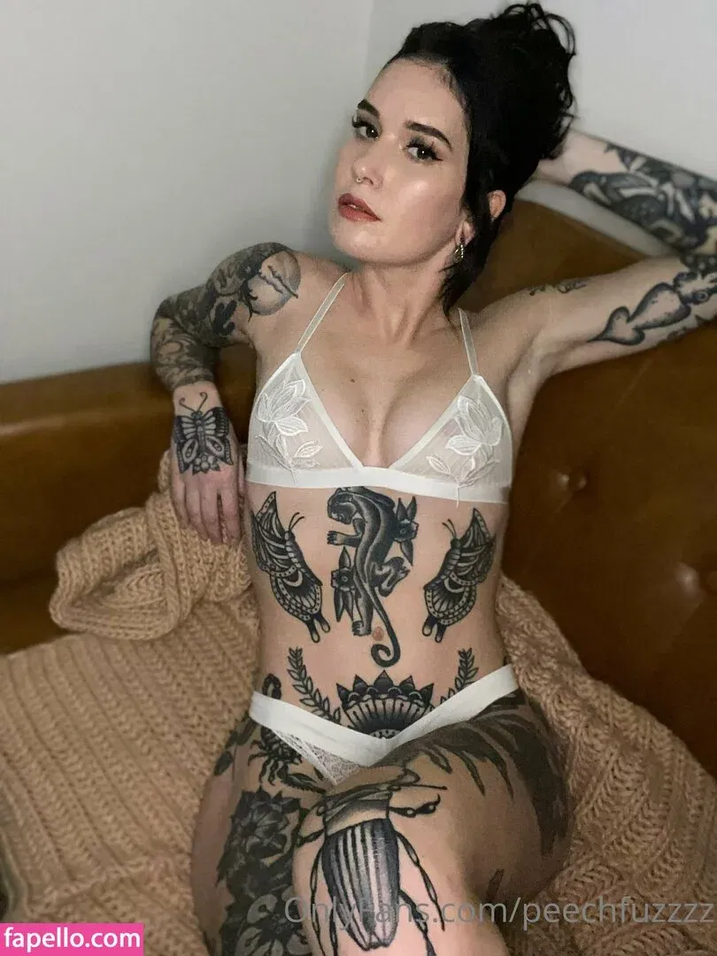 Peechfuzzzz Onlyfans Photo Gallery 