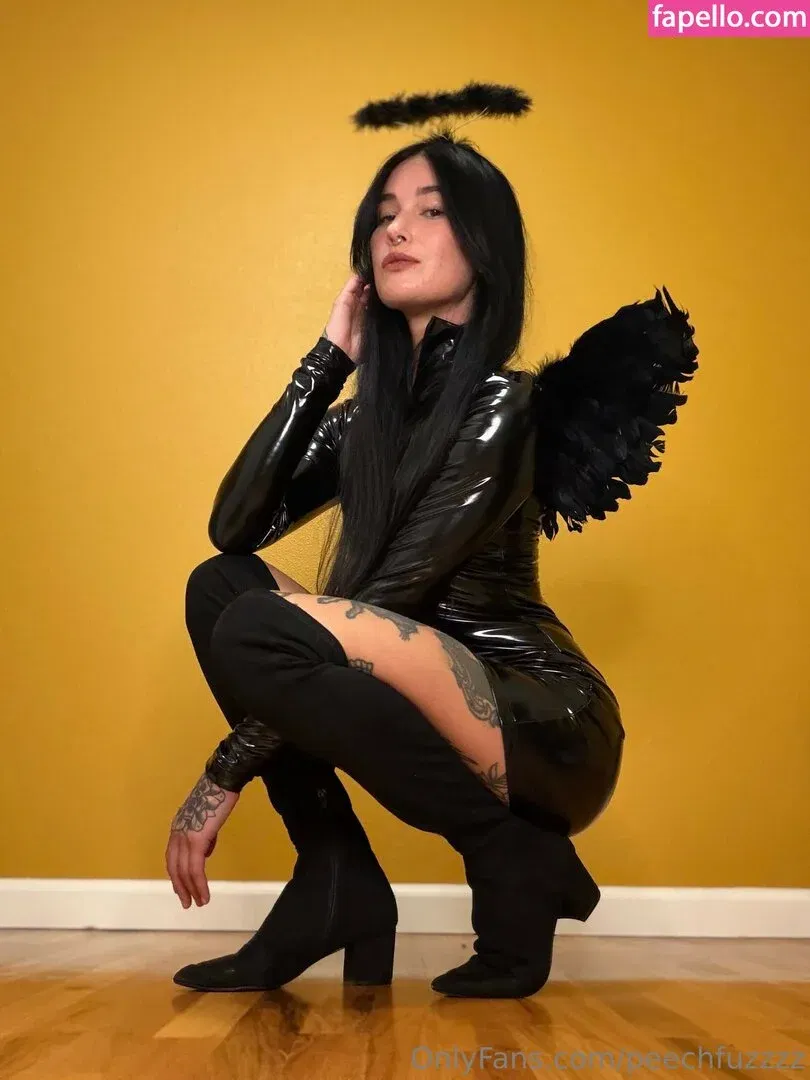 Peechfuzzzz Onlyfans Photo Gallery 