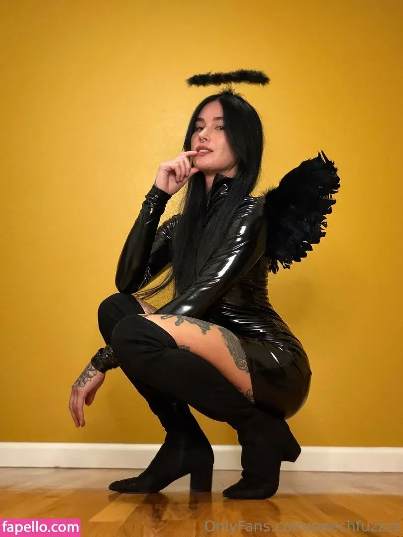 Peechfuzzzz Onlyfans Photo Gallery 