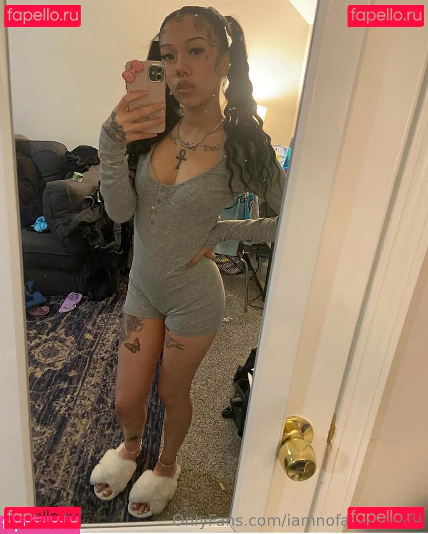 fleischmannova / iamnofacenocase Onlyfans Photo Gallery 