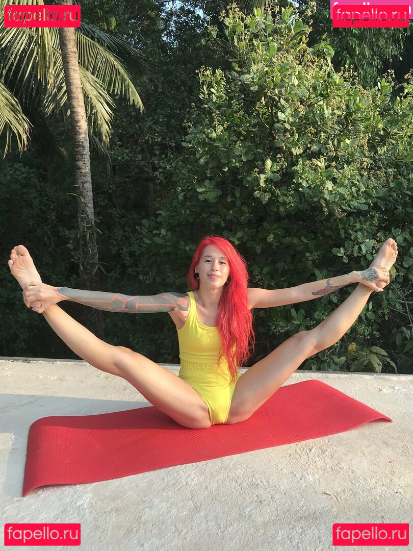 nora_redmain / noraredmain Onlyfans Photo Gallery 