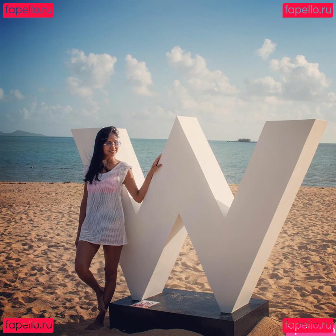 Shivani / sassyfitcandy / sweetshivani / uncaged_aura Onlyfans Photo Gallery 