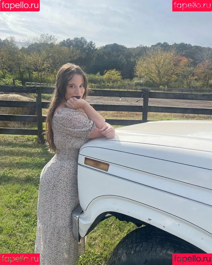 luckywithlola Onlyfans Photo Gallery 