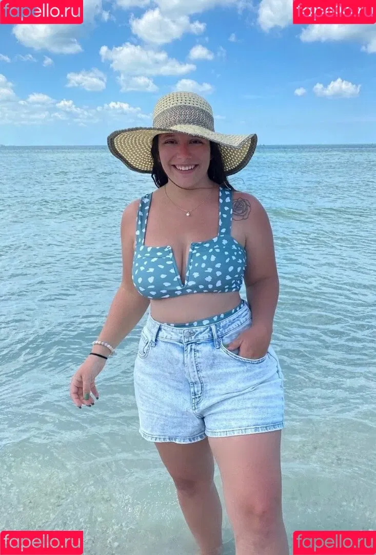 luckywithlola Onlyfans Photo Gallery 