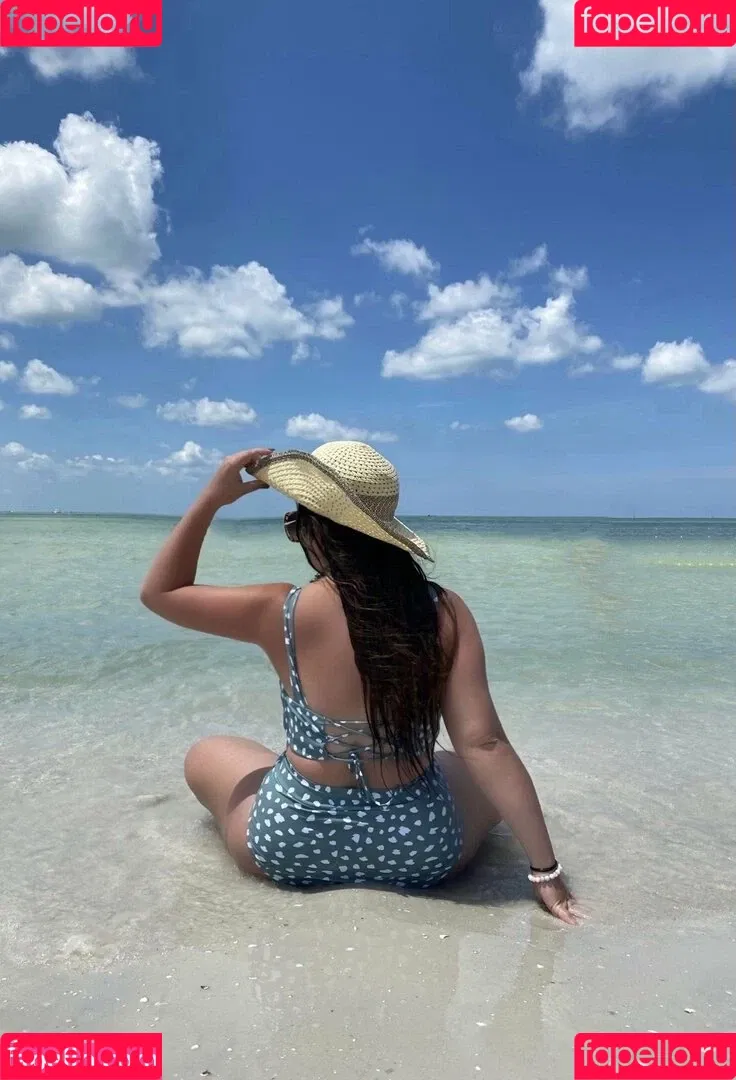 luckywithlola Onlyfans Photo Gallery 