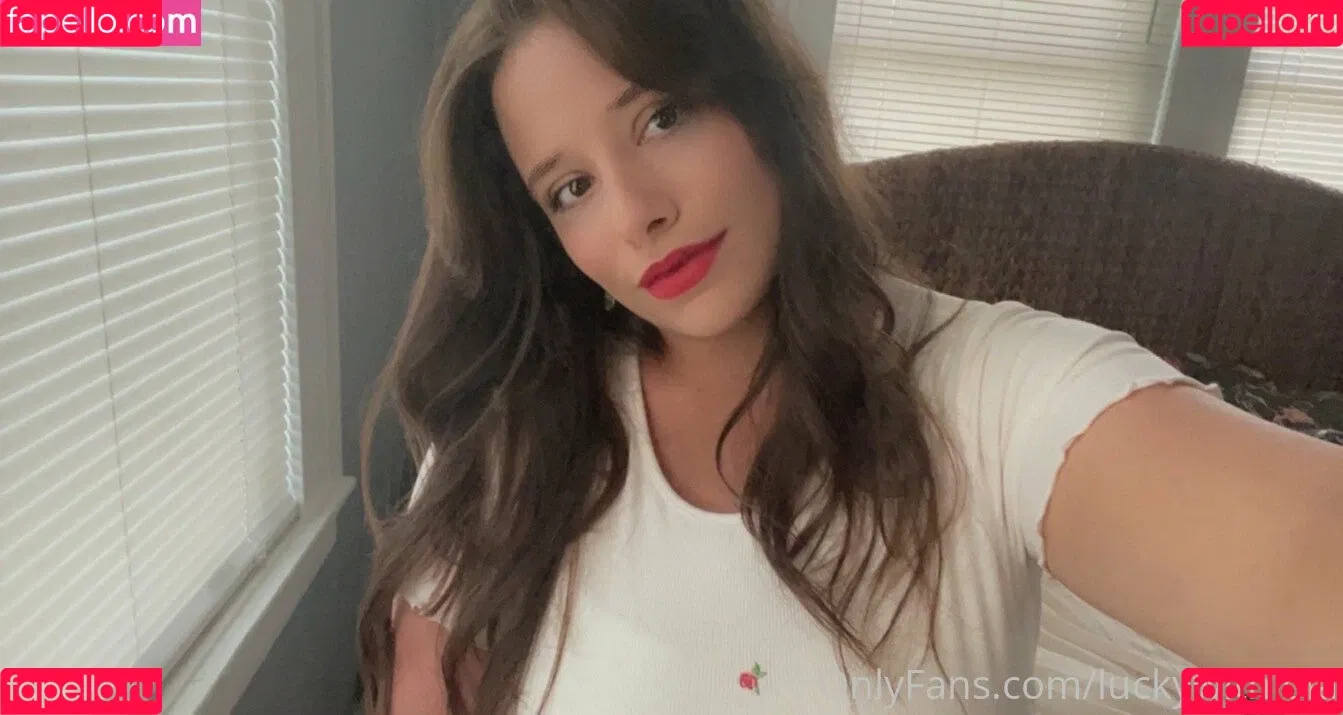 luckywithlola Onlyfans Photo Gallery 