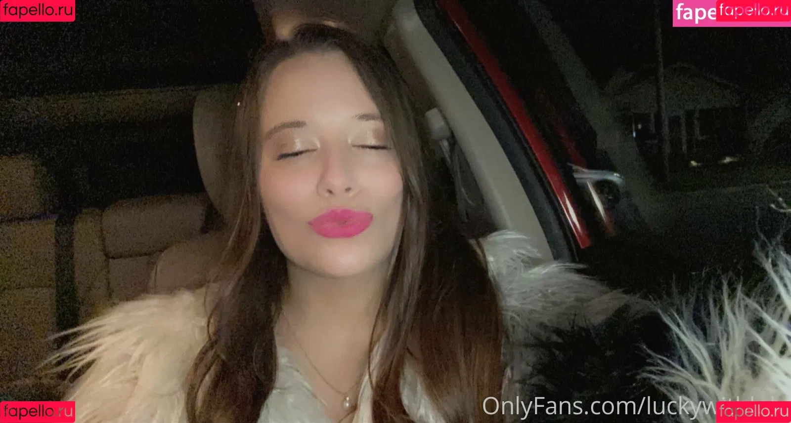 luckywithlola Onlyfans Photo Gallery 