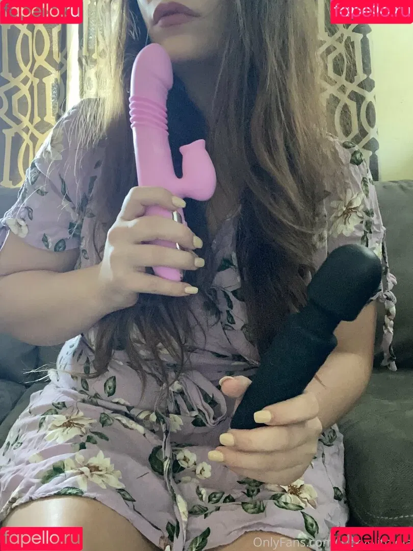 luckywithlola Onlyfans Photo Gallery 