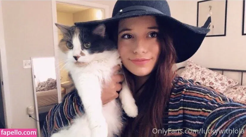 luckywithlola Onlyfans Photo Gallery 