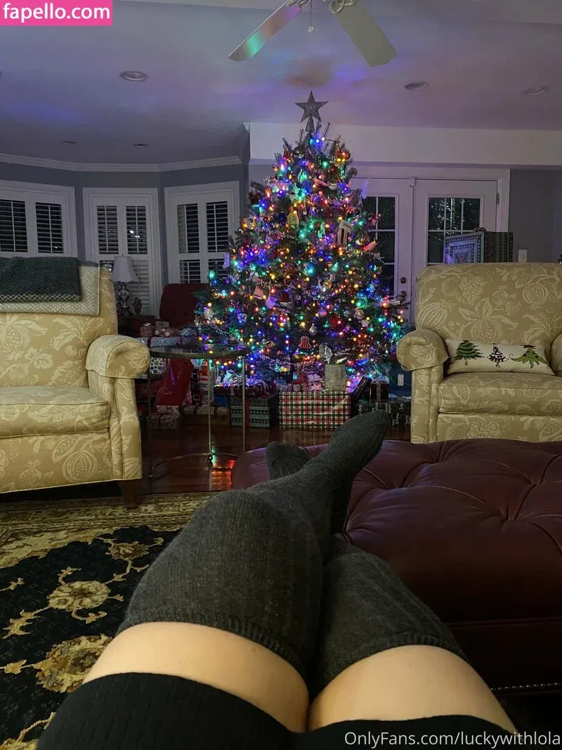 luckywithlola Onlyfans Photo Gallery 