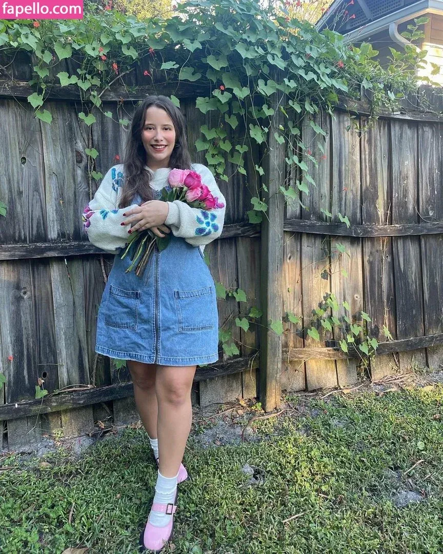 luckywithlola Onlyfans Photo Gallery 