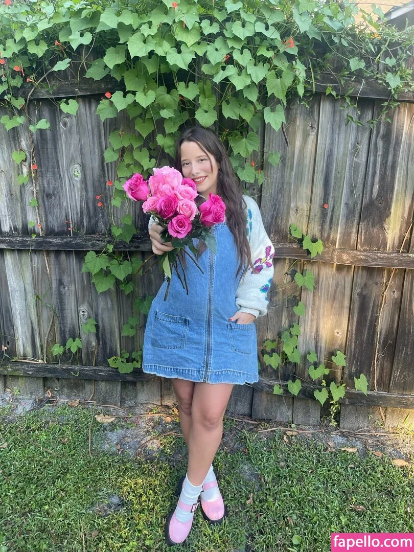 luckywithlola Onlyfans Photo Gallery 