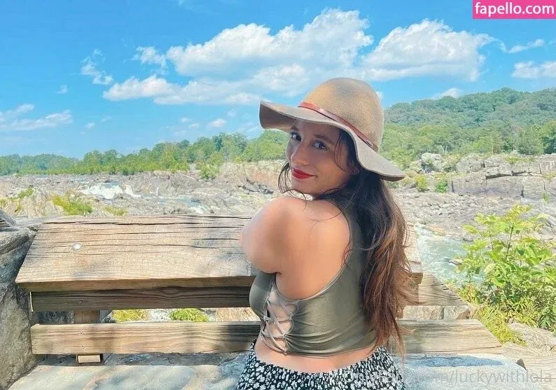 luckywithlola Onlyfans Photo Gallery 