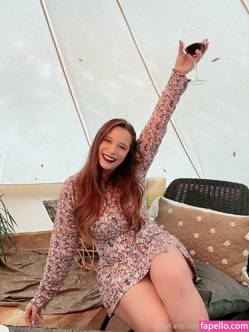 luckywithlola Onlyfans Photo Gallery 