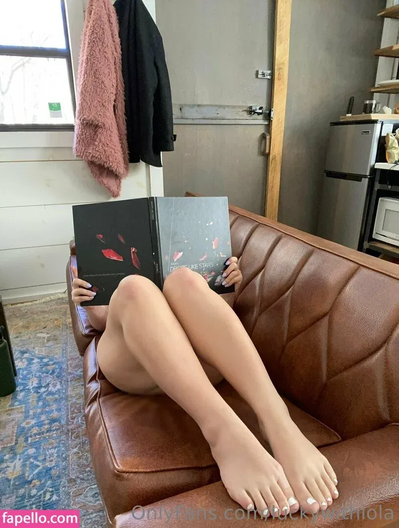 luckywithlola Onlyfans Photo Gallery 