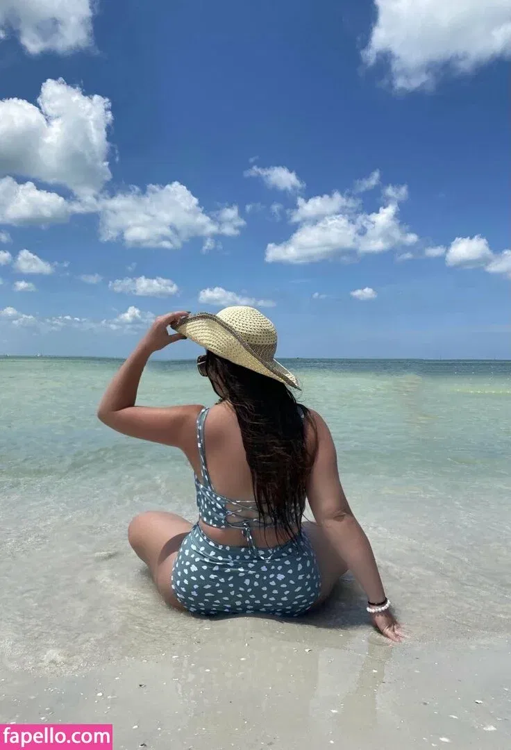 luckywithlola Onlyfans Photo Gallery 