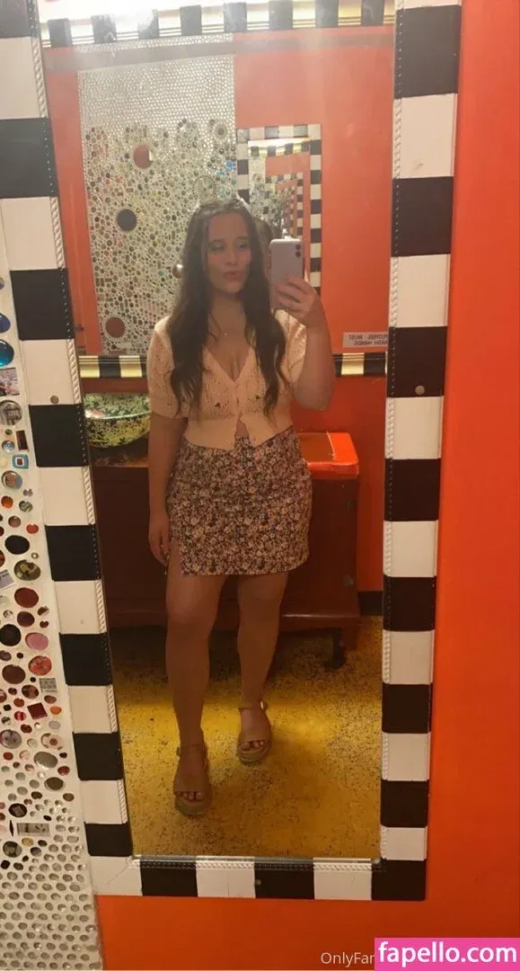 luckywithlola Onlyfans Photo Gallery 