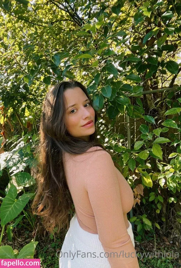 luckywithlola Onlyfans Photo Gallery 