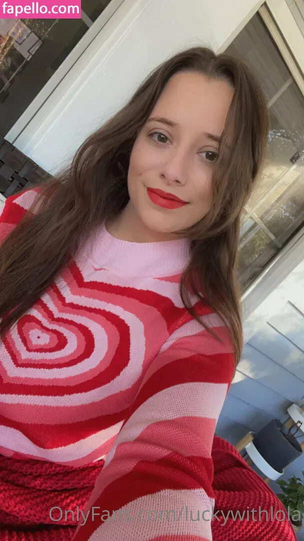 luckywithlola Onlyfans Photo Gallery 