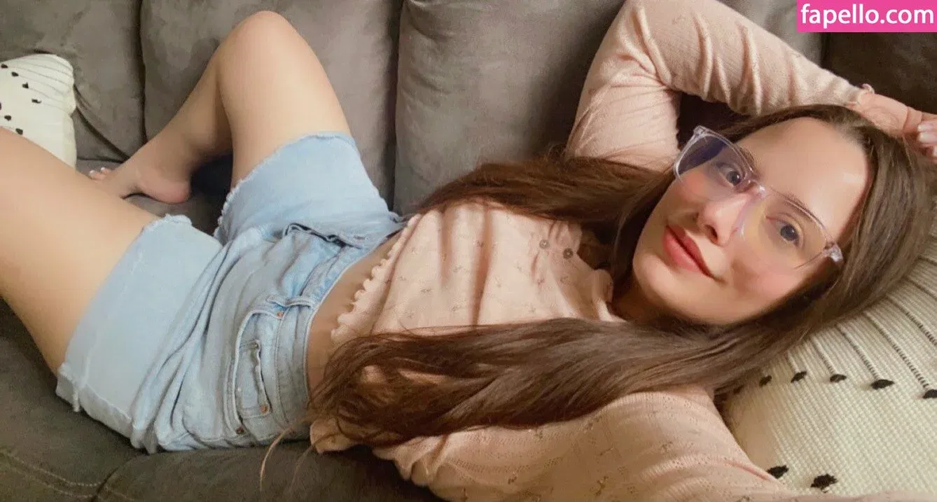 luckywithlola Onlyfans Photo Gallery 