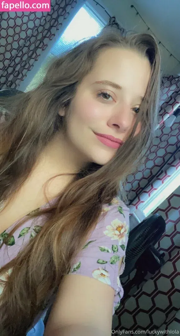 luckywithlola Onlyfans Photo Gallery 