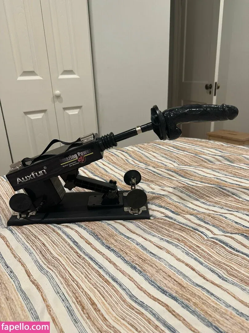 luckywithlola Onlyfans Photo Gallery 