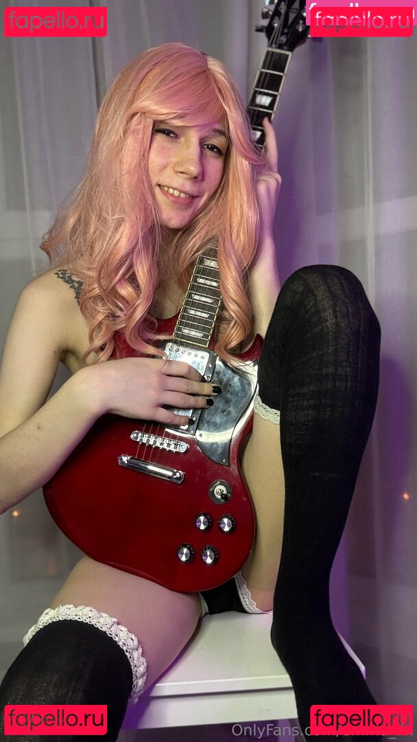 tgirliemae / tsgirl_emiria Onlyfans Photo Gallery 