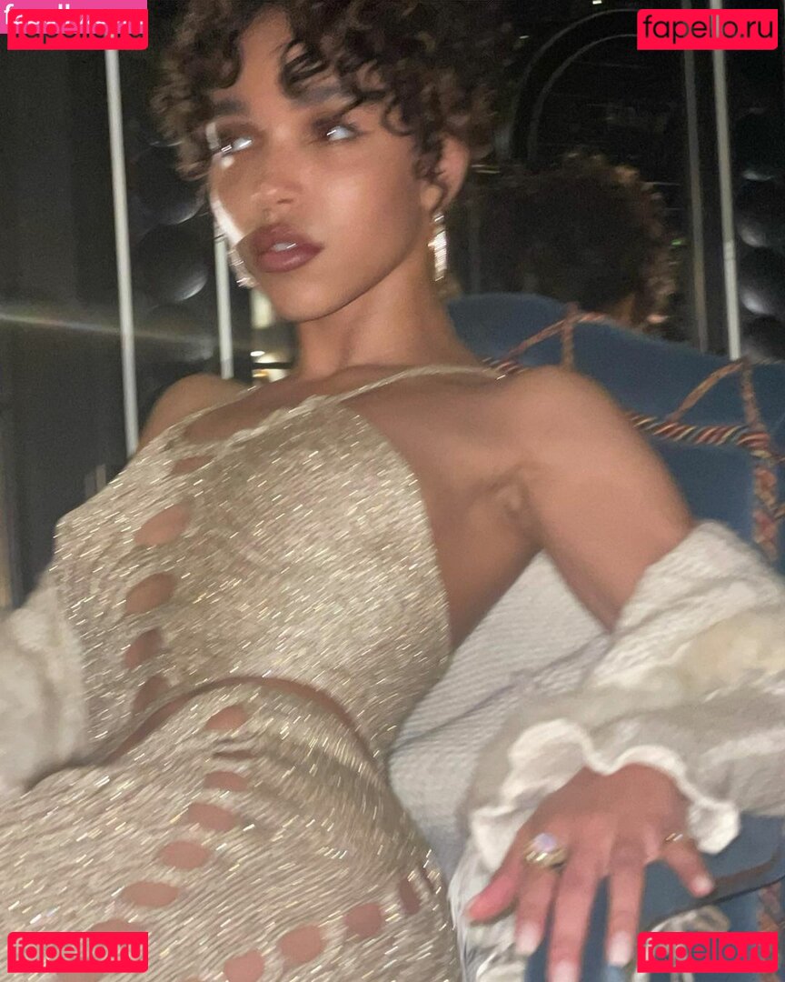 FKA Twigs / FKAtwigs / febbytwigs Onlyfans Photo Gallery 