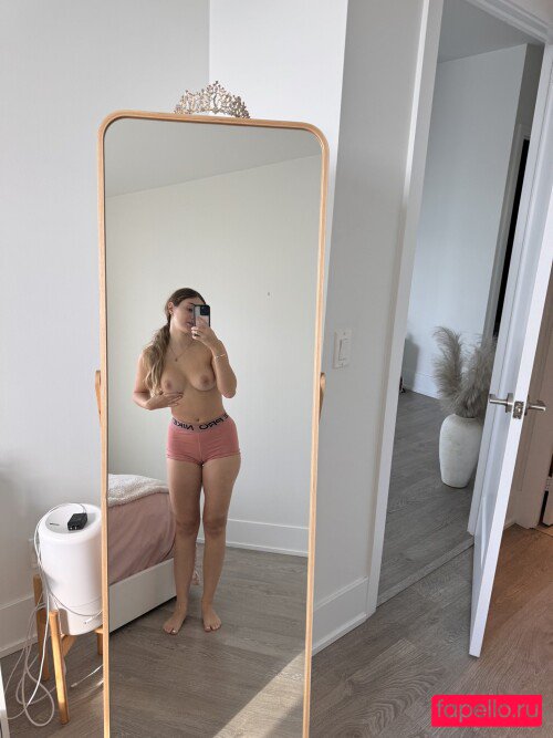 bronwinaurora Onlyfans Photo Gallery 