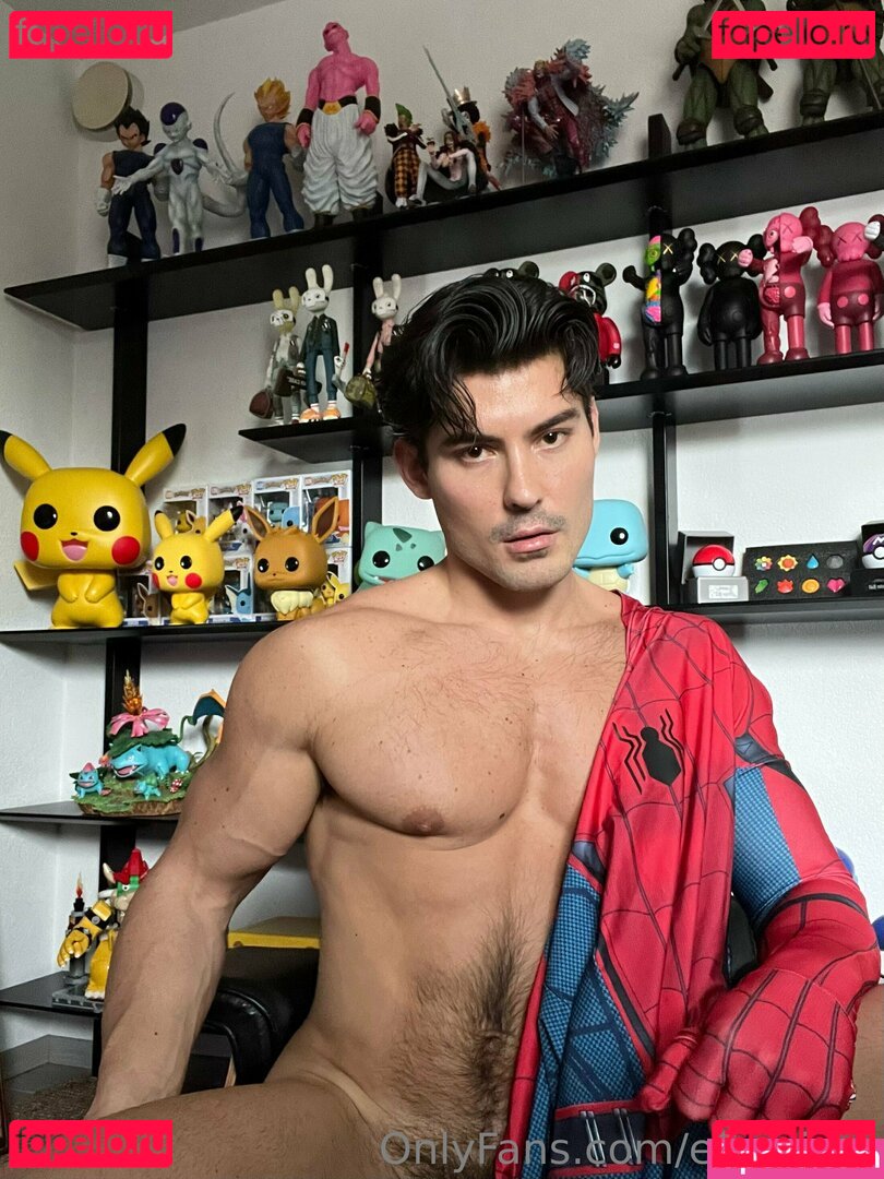 efureimu / efureimuu Onlyfans Photo Gallery 