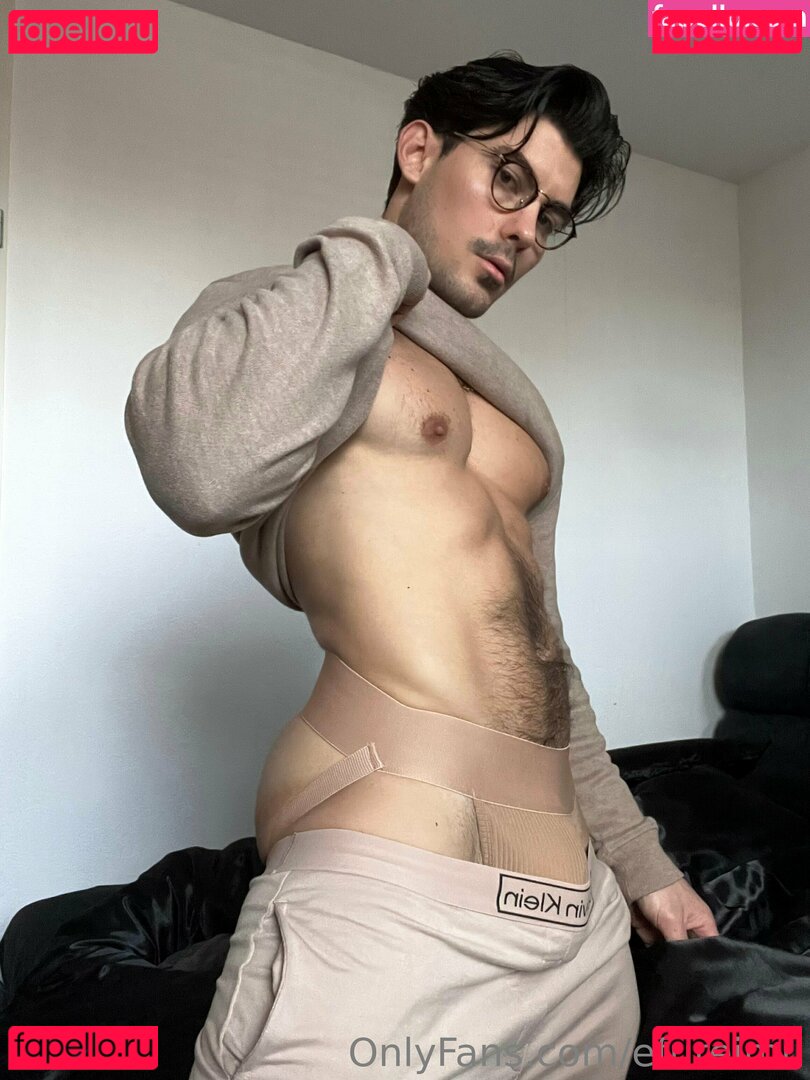 efureimu / efureimuu Onlyfans Photo Gallery 