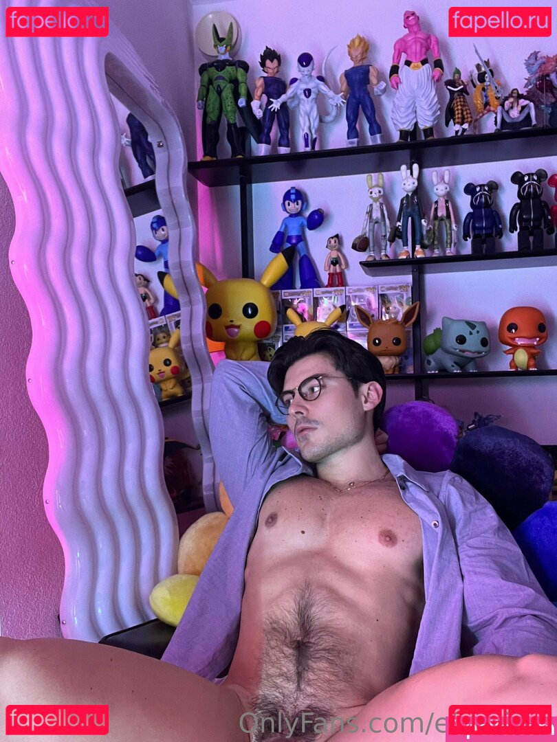 efureimu / efureimuu Onlyfans Photo Gallery 