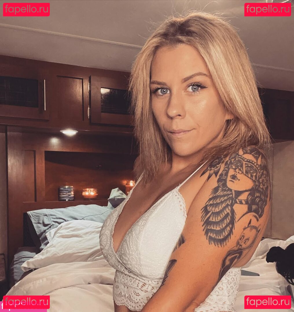 Meeghanxx / theminimegatron Onlyfans Photo Gallery 