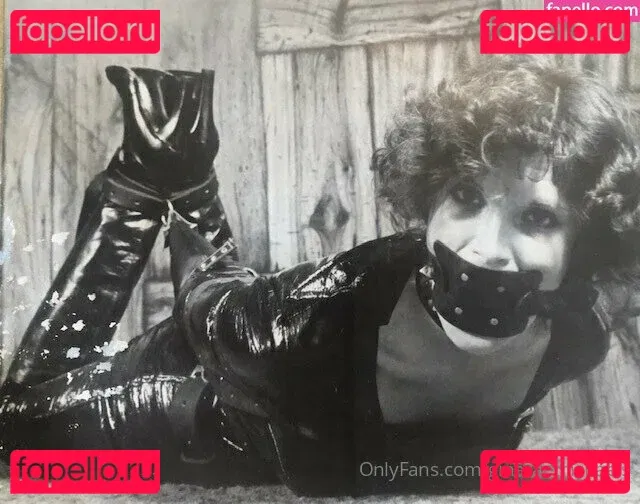 ginaraemichaels Onlyfans Photo Gallery 